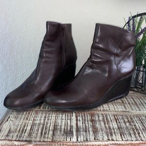 Brown Gianni Bini boots